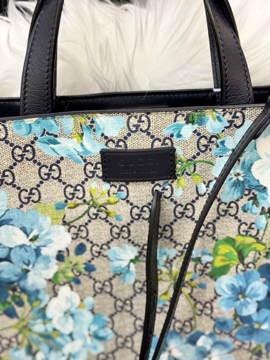 Gucci GG Supreme way Blooms Bag Blue Floral Shoulder Bag