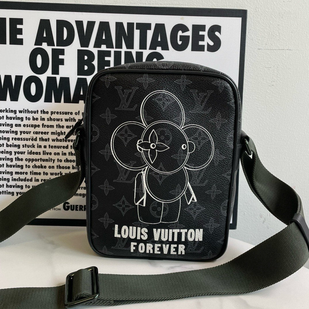 Preloved💕 Louis Vuitton Vivienne Danube PM (2018) #J2146