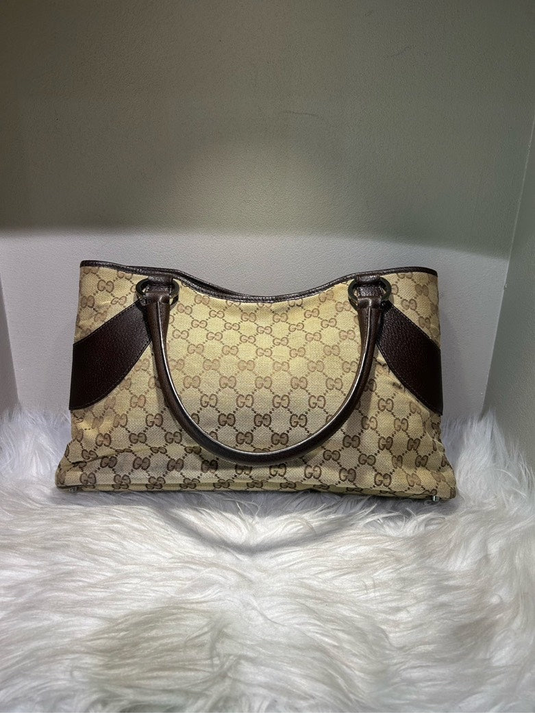 GUCCI GG Supreme Beige Canvas Shoulder Bag