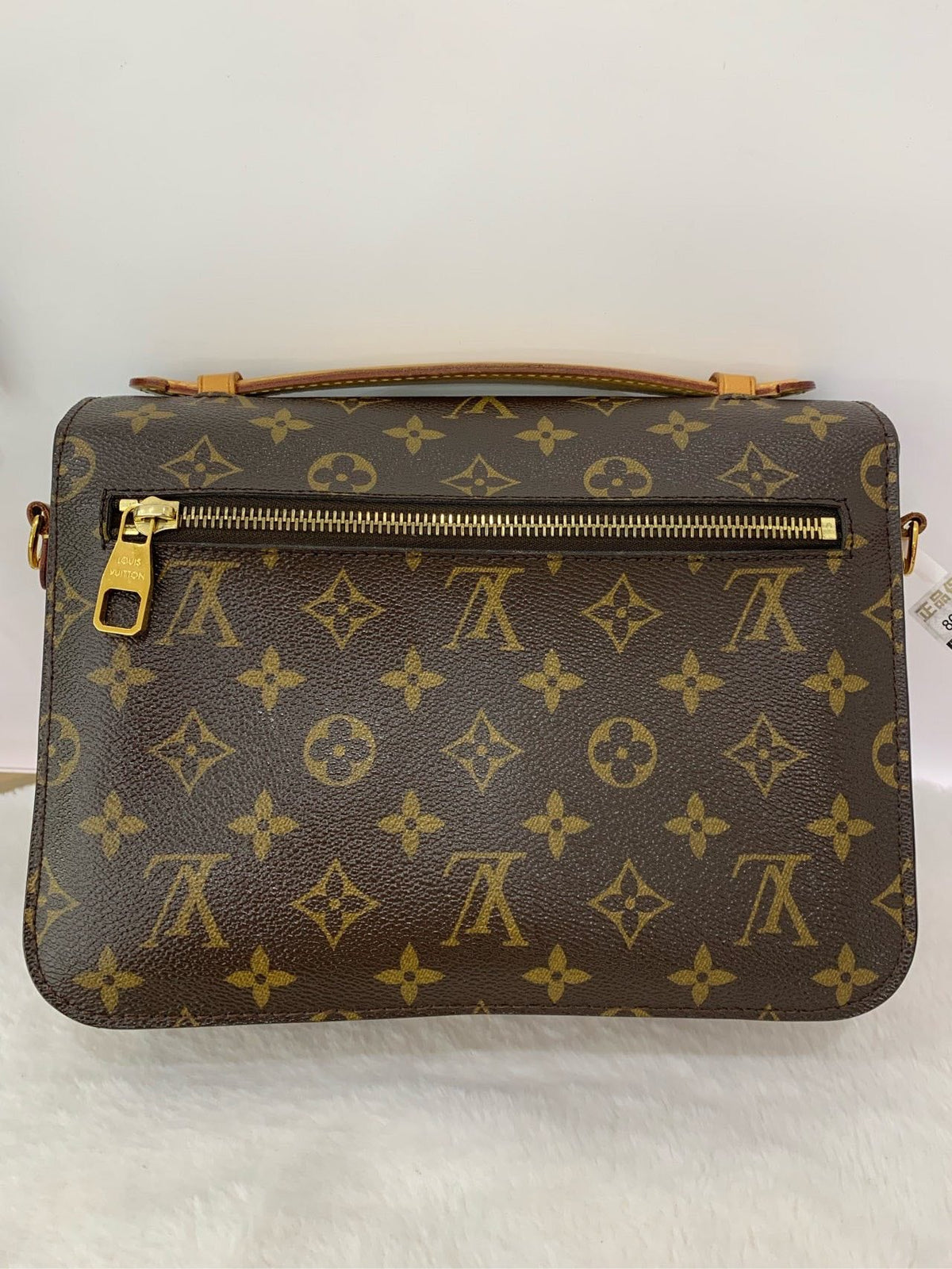 LV Classic Métis 2015 Monogram Canvas Messenger Bag in Brown