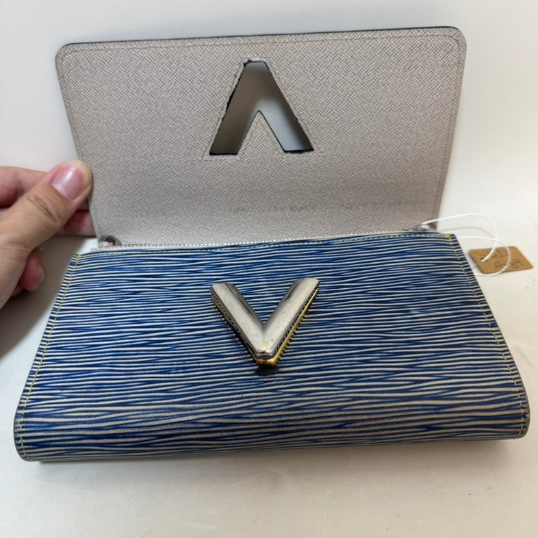 Preloved Louis Vuitton Twist Bag