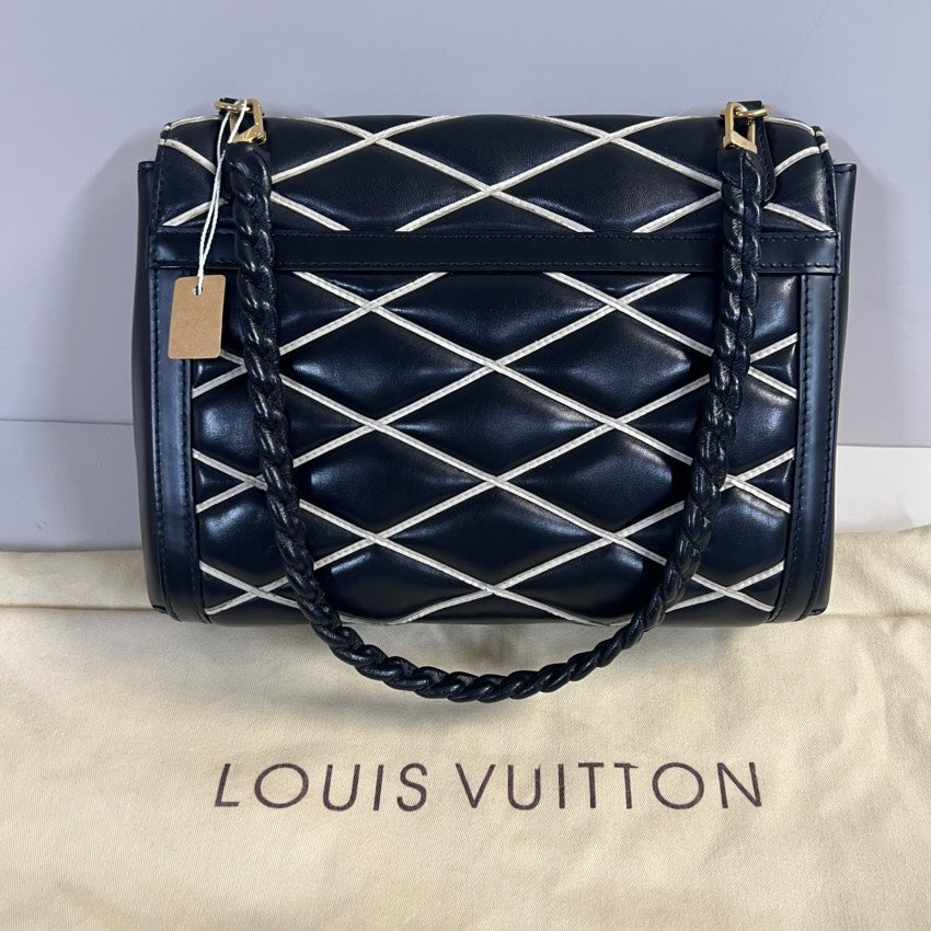 Preloved LV shoulder bag