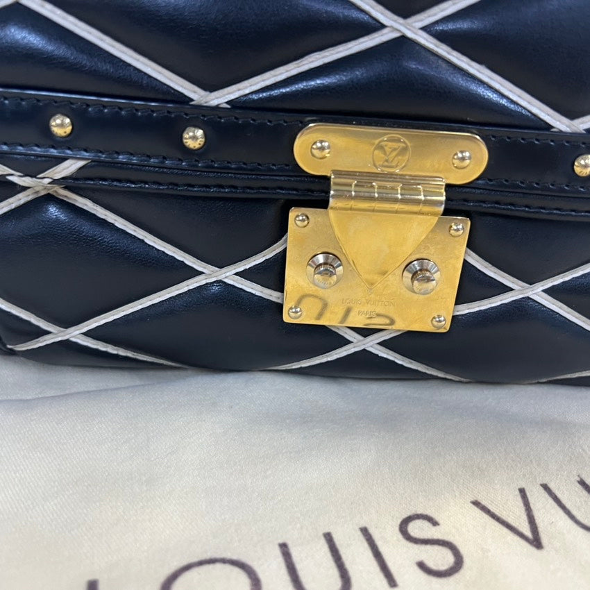 Preloved LV shoulder bag
