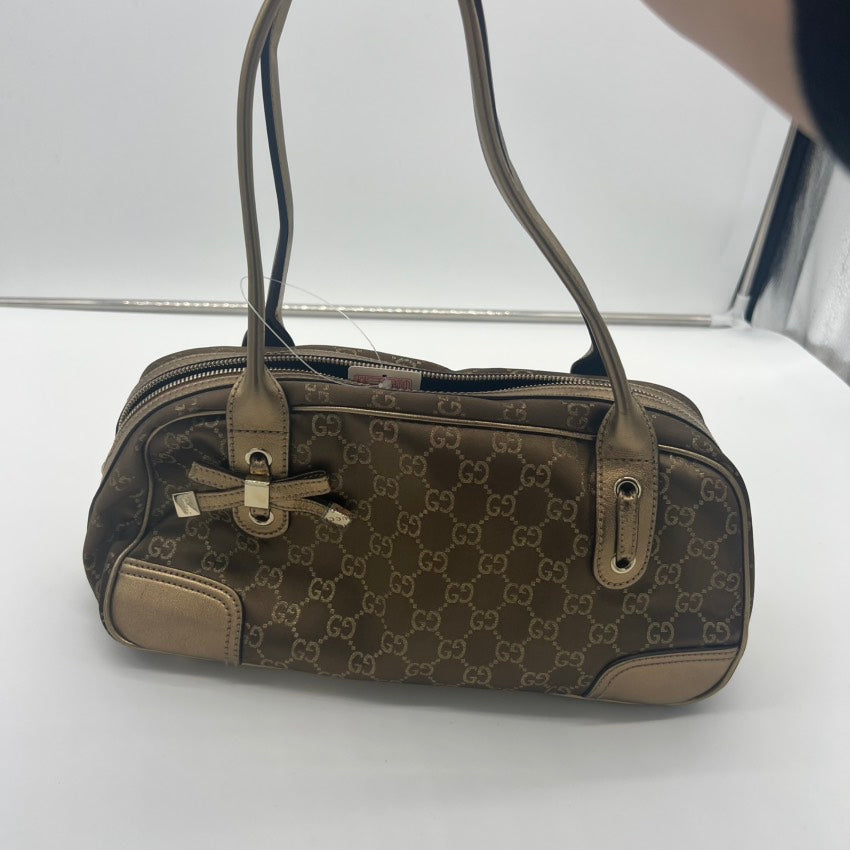 Gucci shoulder bag A