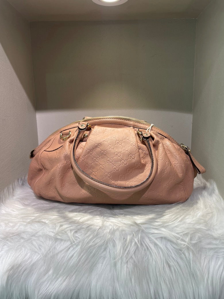 GUCCI D-Ring Shoulder Bag in Pink Leather