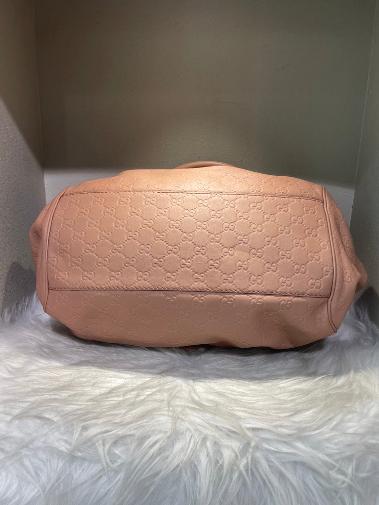 GUCCI D-Ring Shoulder Bag in Pink Leather