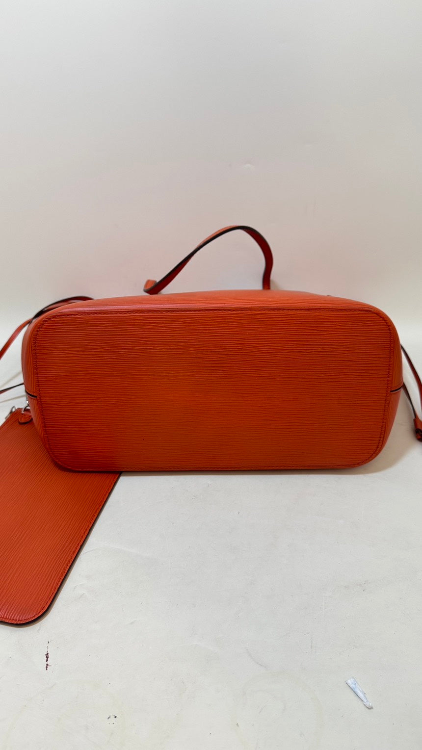 Preloved Louis Vuitton never full epi