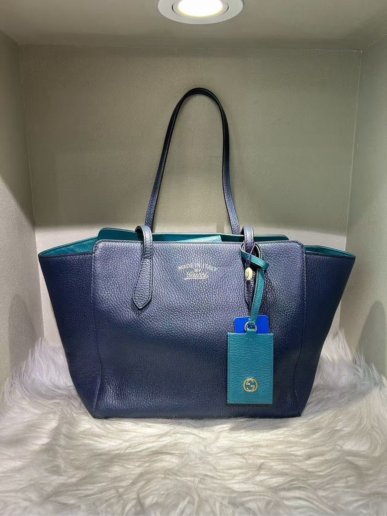 Gucci Navy Blue Pebbled Leather Tote Bag