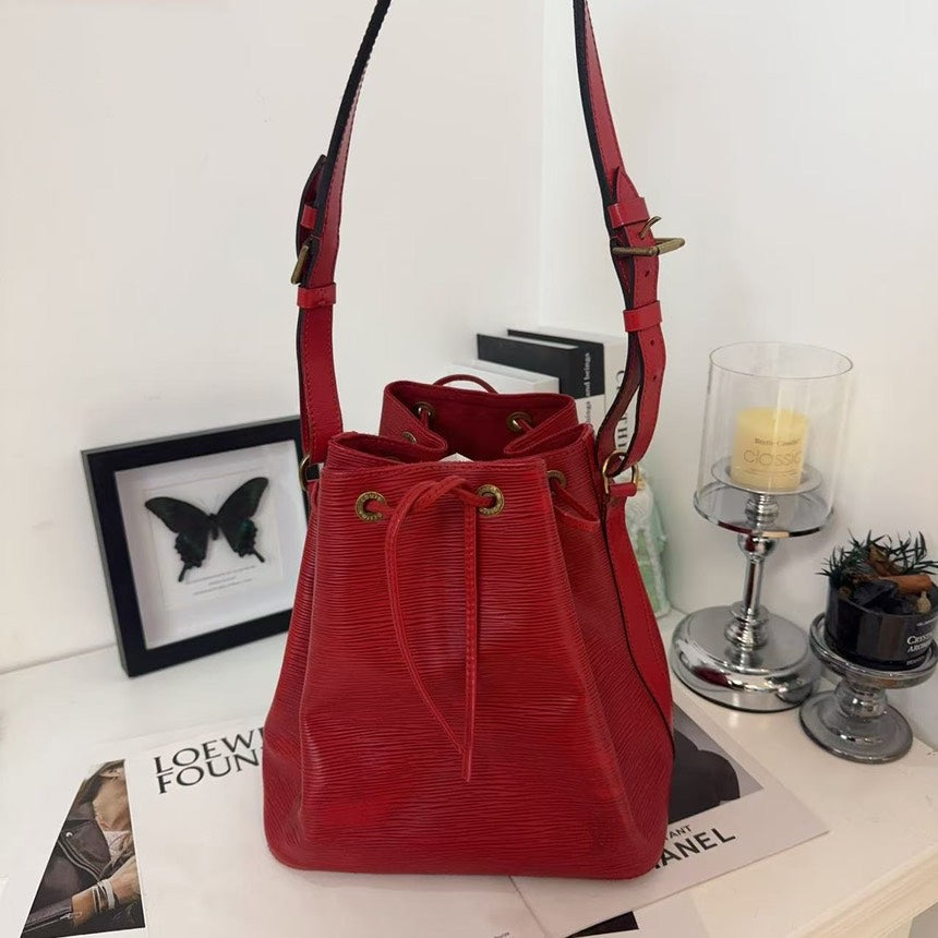 Preloved Louis Vuitton Noe red Epi leather