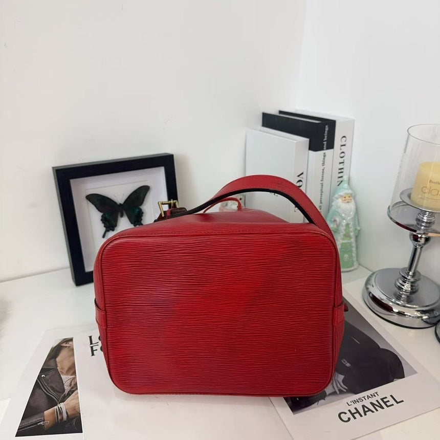 Preloved Louis Vuitton Noe red Epi leather