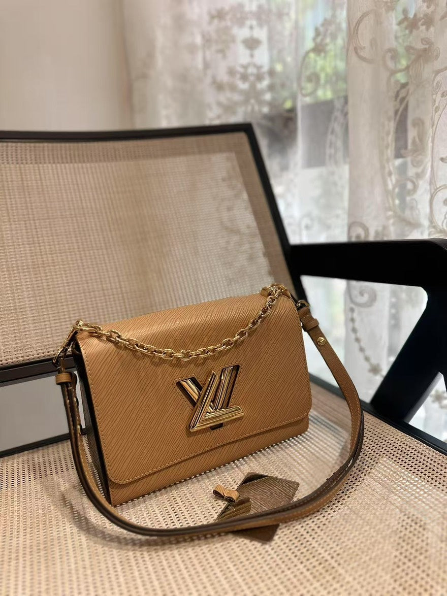 Preloved LV Louis Vuitton twist Bag