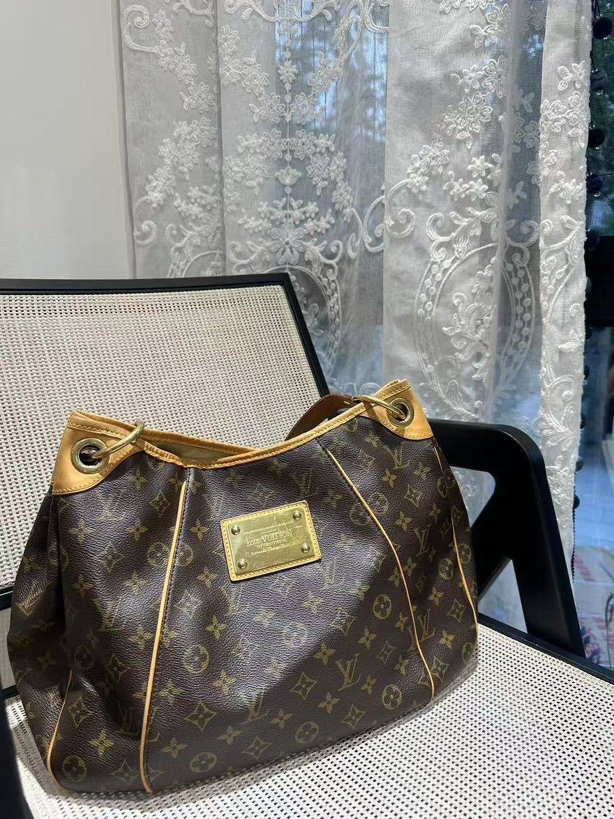 Preloved LV Louis Vuitton Bag