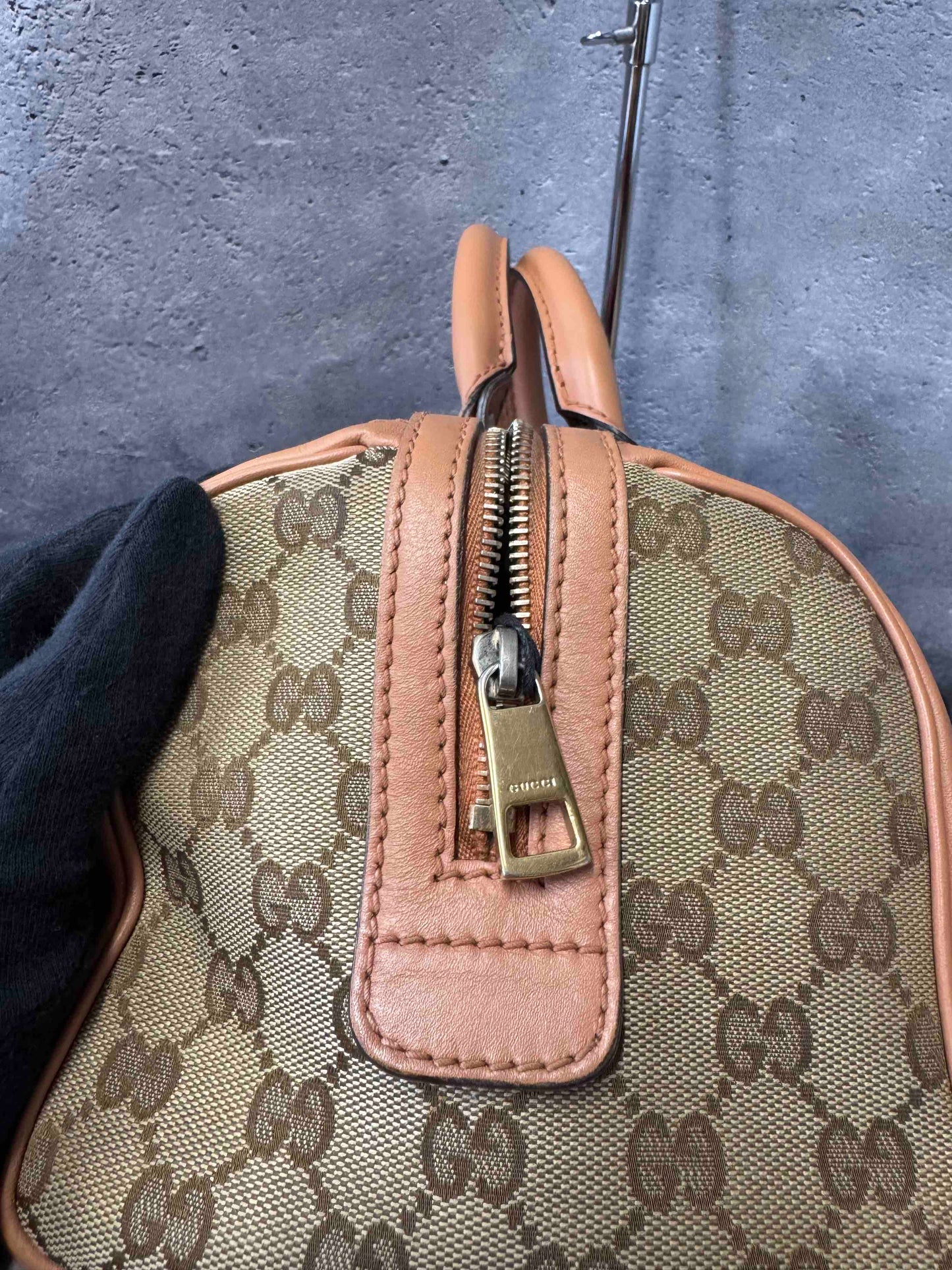 Gucci Stripe Boston Bag JZ Vintage Beige/Red Canvas Satchel