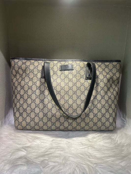 GUCCI GG Supreme Medium Monogram Tote Bag Beige Canvas