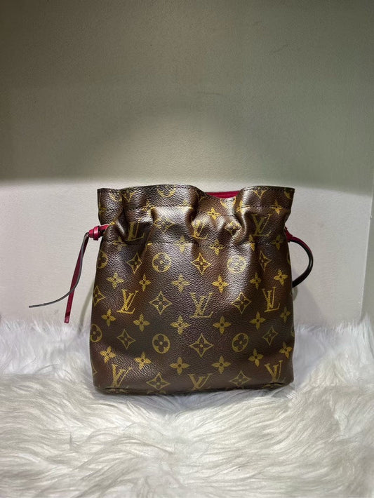 Louis Vuitton Monogram Drawstring Brown Leather Bag - , No Strap