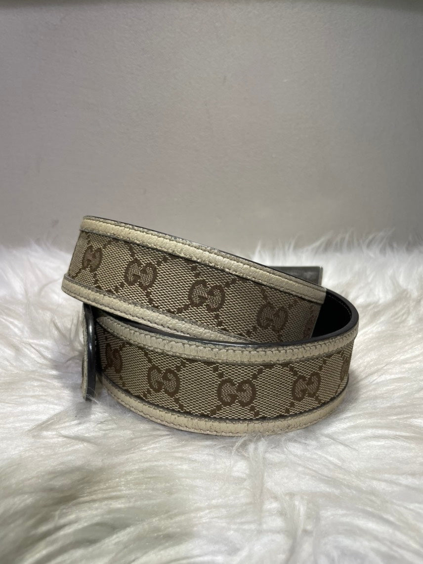 GUCCI GG Supreme Beige Belt .cm