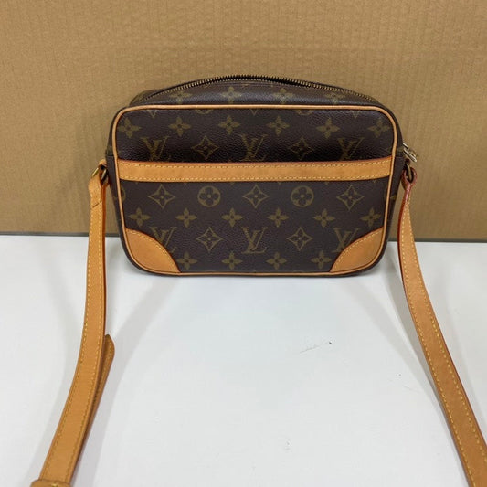 Preloved Lv crossbody E6640