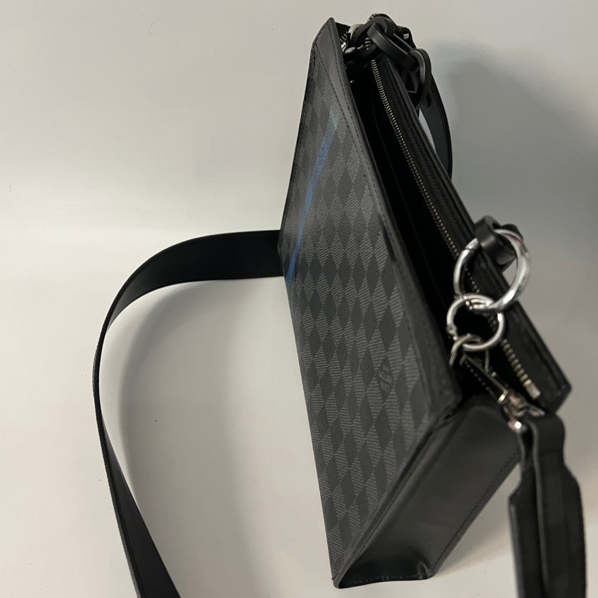 Preloved LV shoulder bag