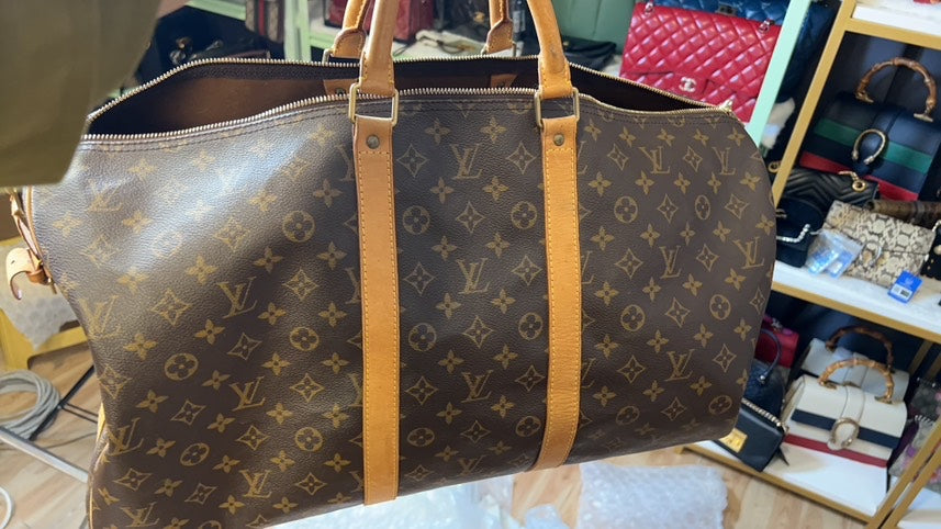 Preloved LV duffle bag