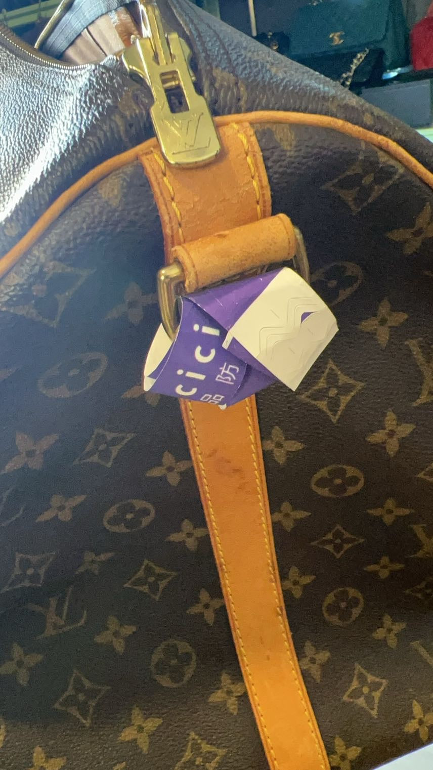 Preloved LV duffle bag