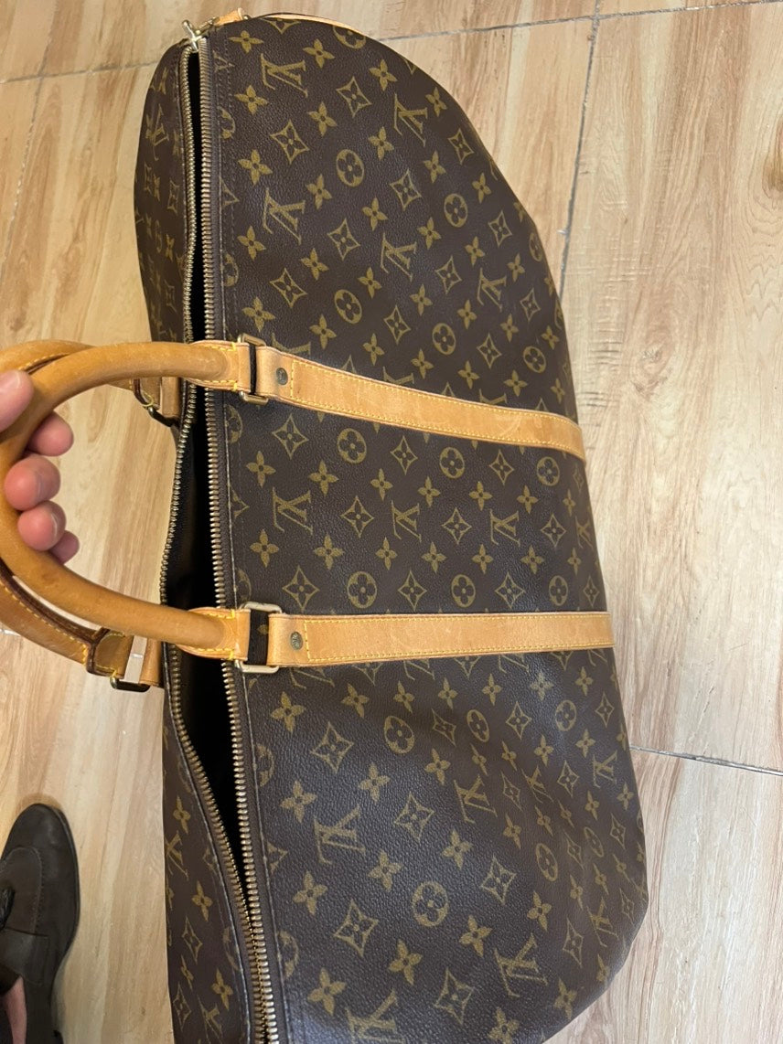 Preloved LV duffle bag