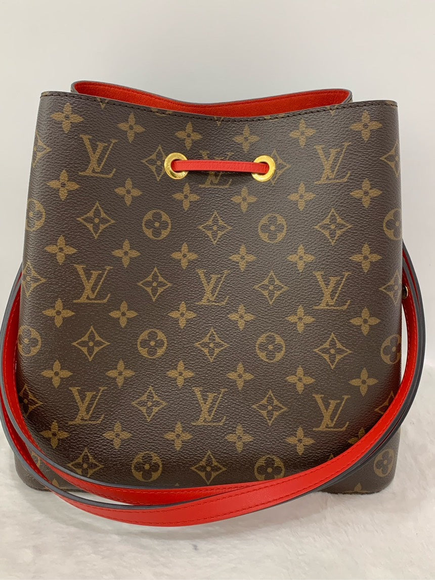 Preloved LV Bucket