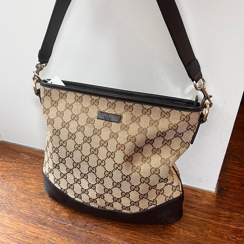 Gucci Canvas Shoulder Bag AG in Beige Monogram