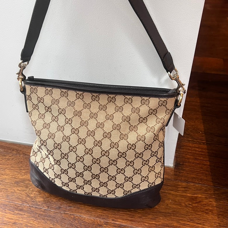 Gucci Canvas Shoulder Bag AG in Beige Monogram
