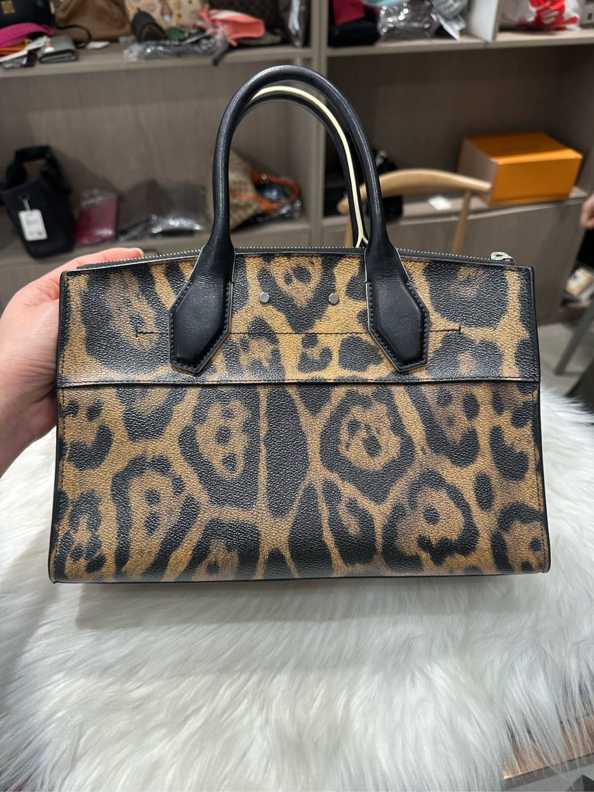 Preloved Limit LV bag Hy