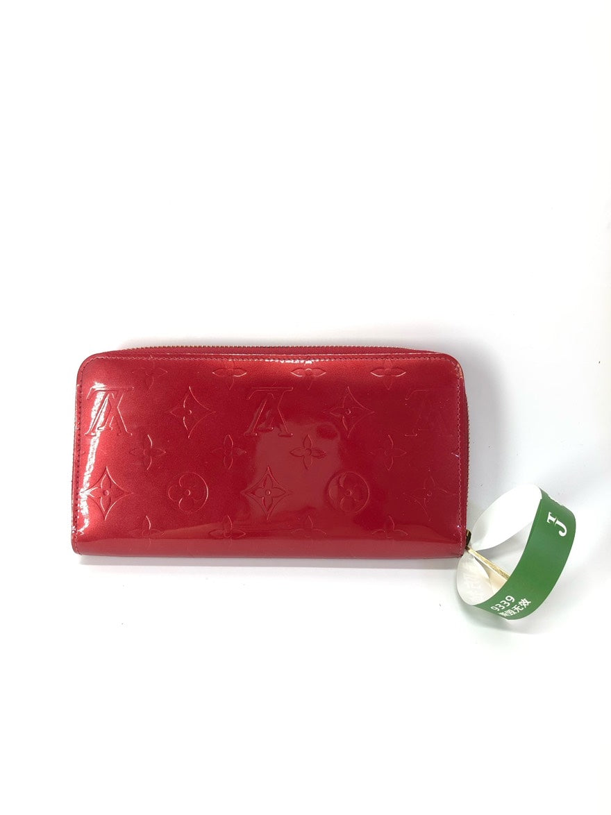 Preloved LV wallet