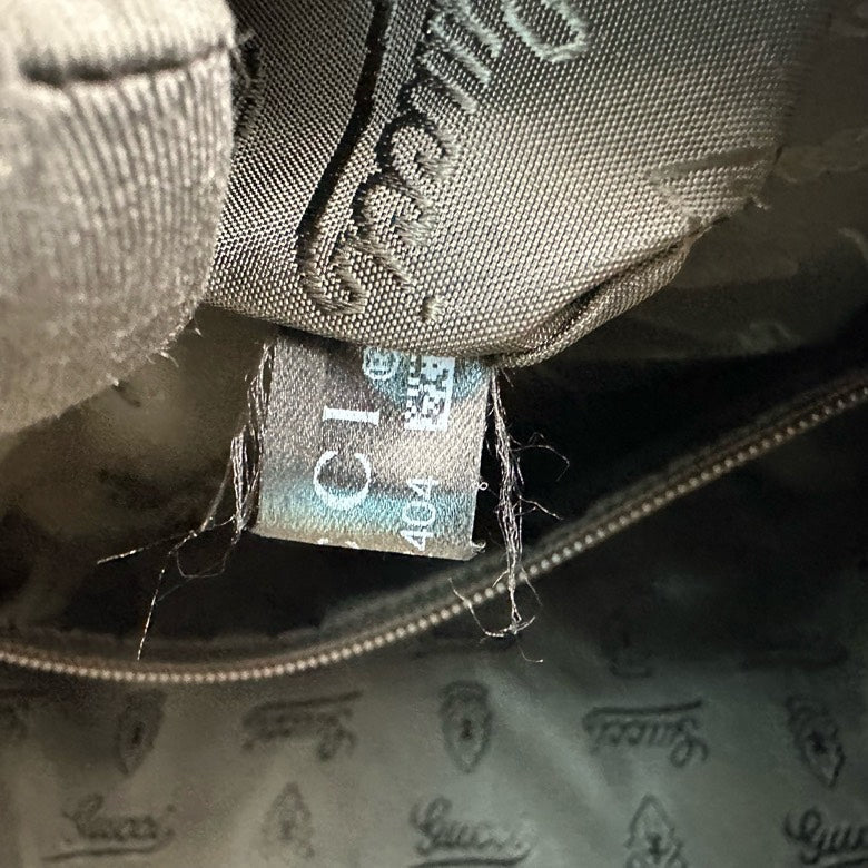 🕺New  pre loved Gucci Carry a briefcase()