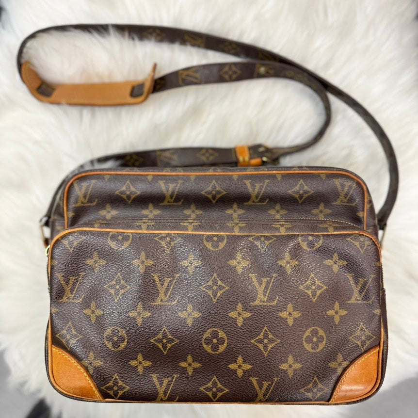 Preloved Louis Vuitton Nile Messenger Bag - Monogram Canvas Brown