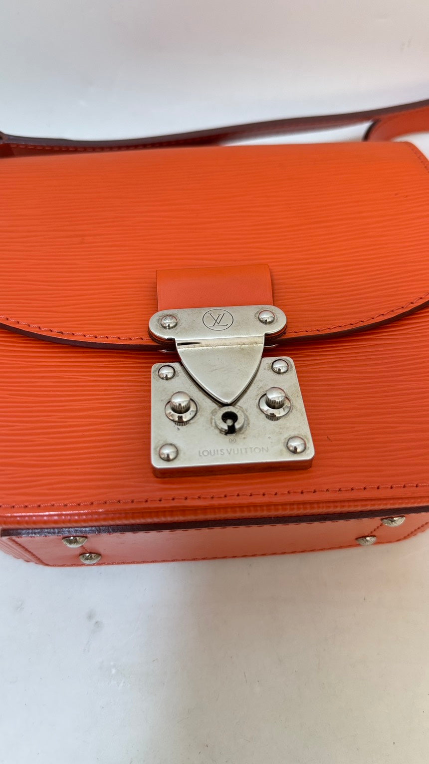 Preloved Louis Vuitton 2way bag