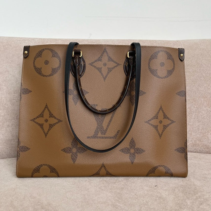 Preloved LV on the go with microchips Hmm