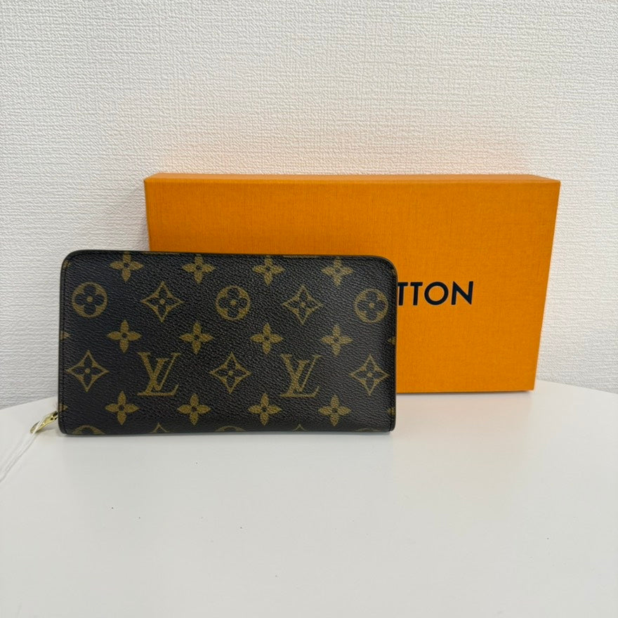 Preloved LV Monogram Zippy Wallet FM0494