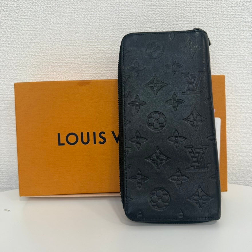Preloved LV Monogram Leather Zippy Wallet FM4037