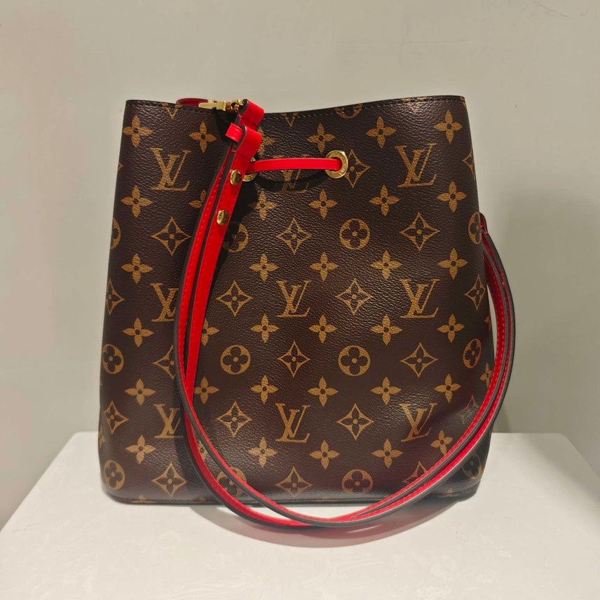 preloved Louis Vuitton Neo Noe bucket bag