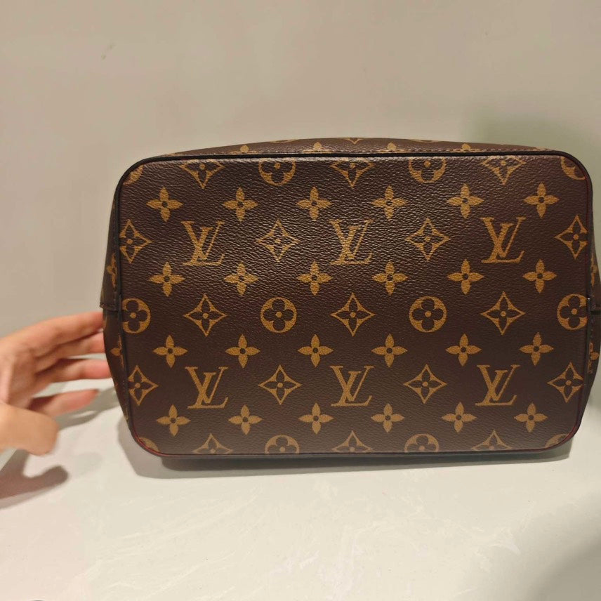 preloved Louis Vuitton Neo Noe bucket bag