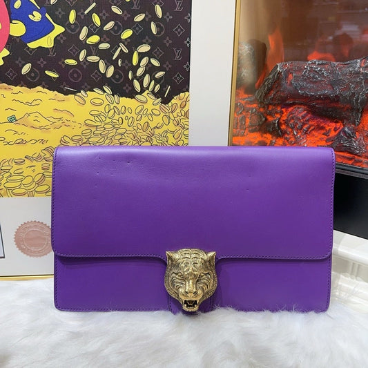 Gucci clutch