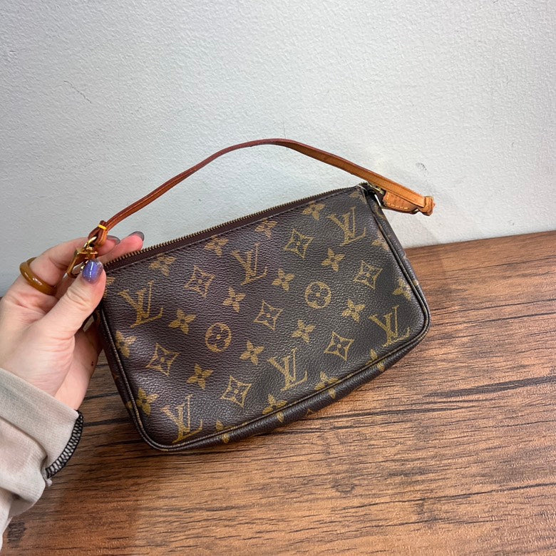 Preloved LV Monogram leather Handbag