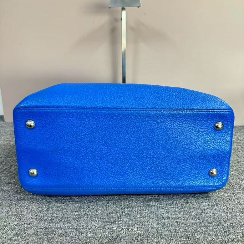 preloved LV blue capucine