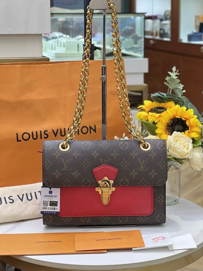 Preloved Louis Vuitton VICTOIRE Bag 26*18cm 10411