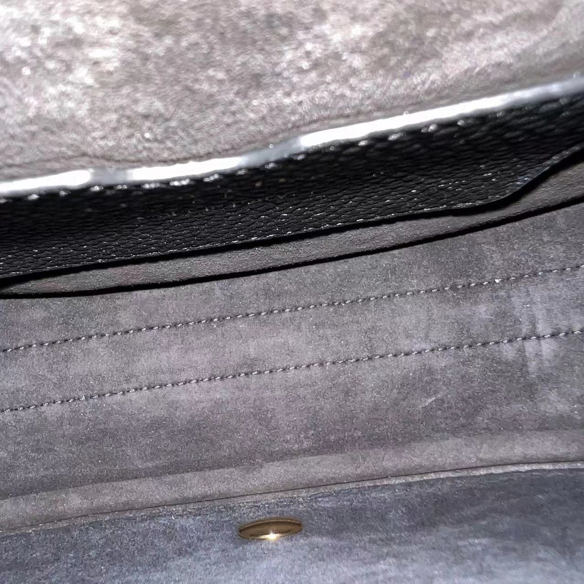 *Receipt* Caviar Bobby Medium Grained Calfskin Black Golden Hardware