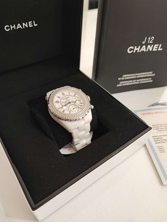 Chanel - Montre J12 céramique blanche et diamants