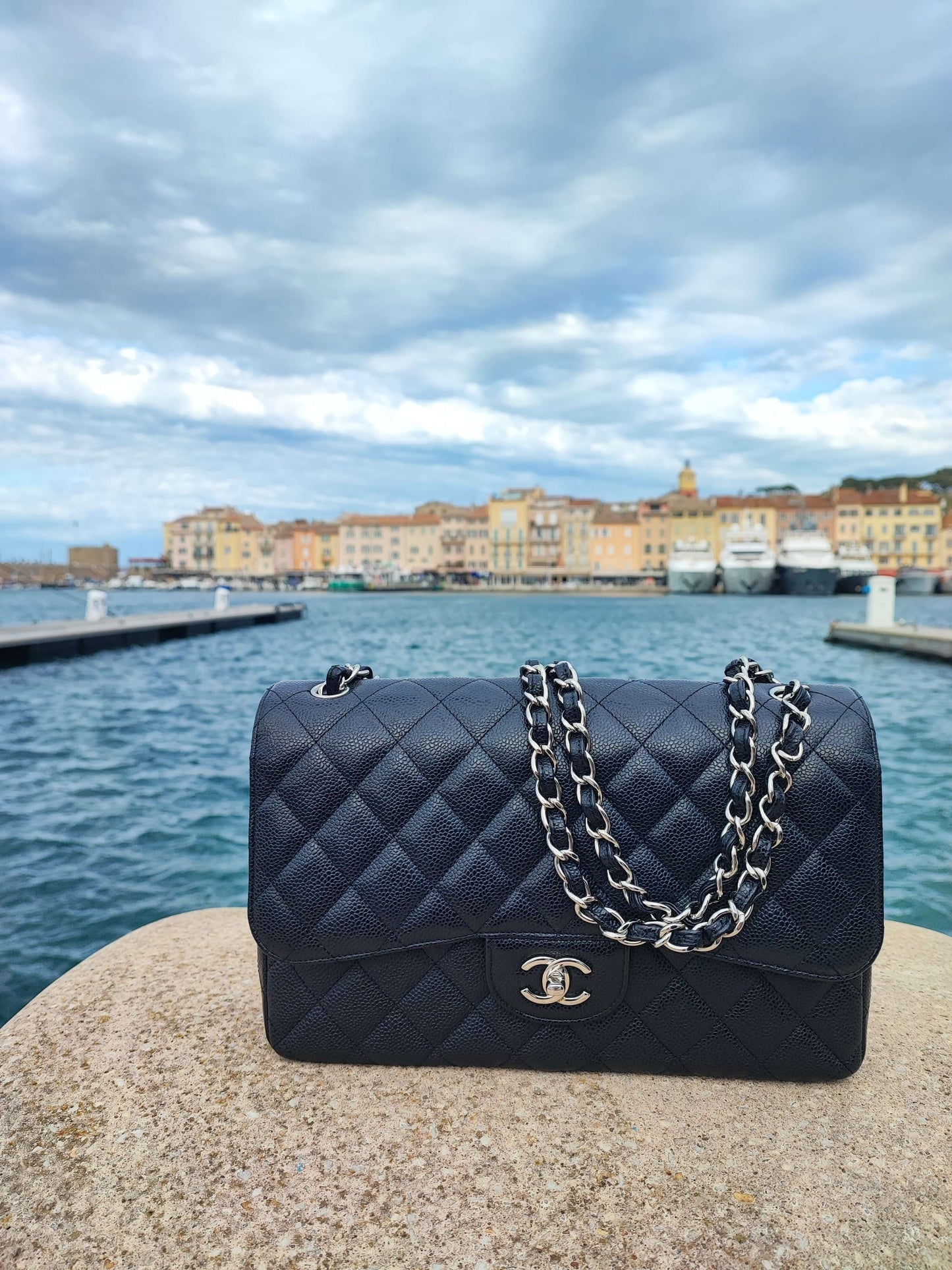 Chanel - Sac Timeless Jumbo Caviar noir