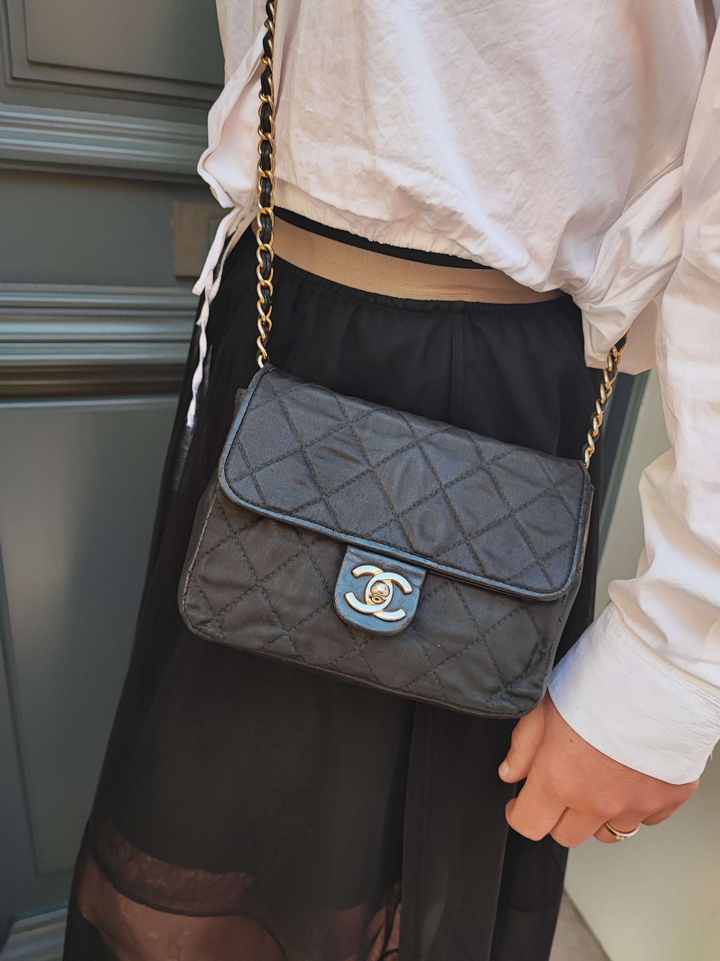 Chanel - Mini Square satin et cuir