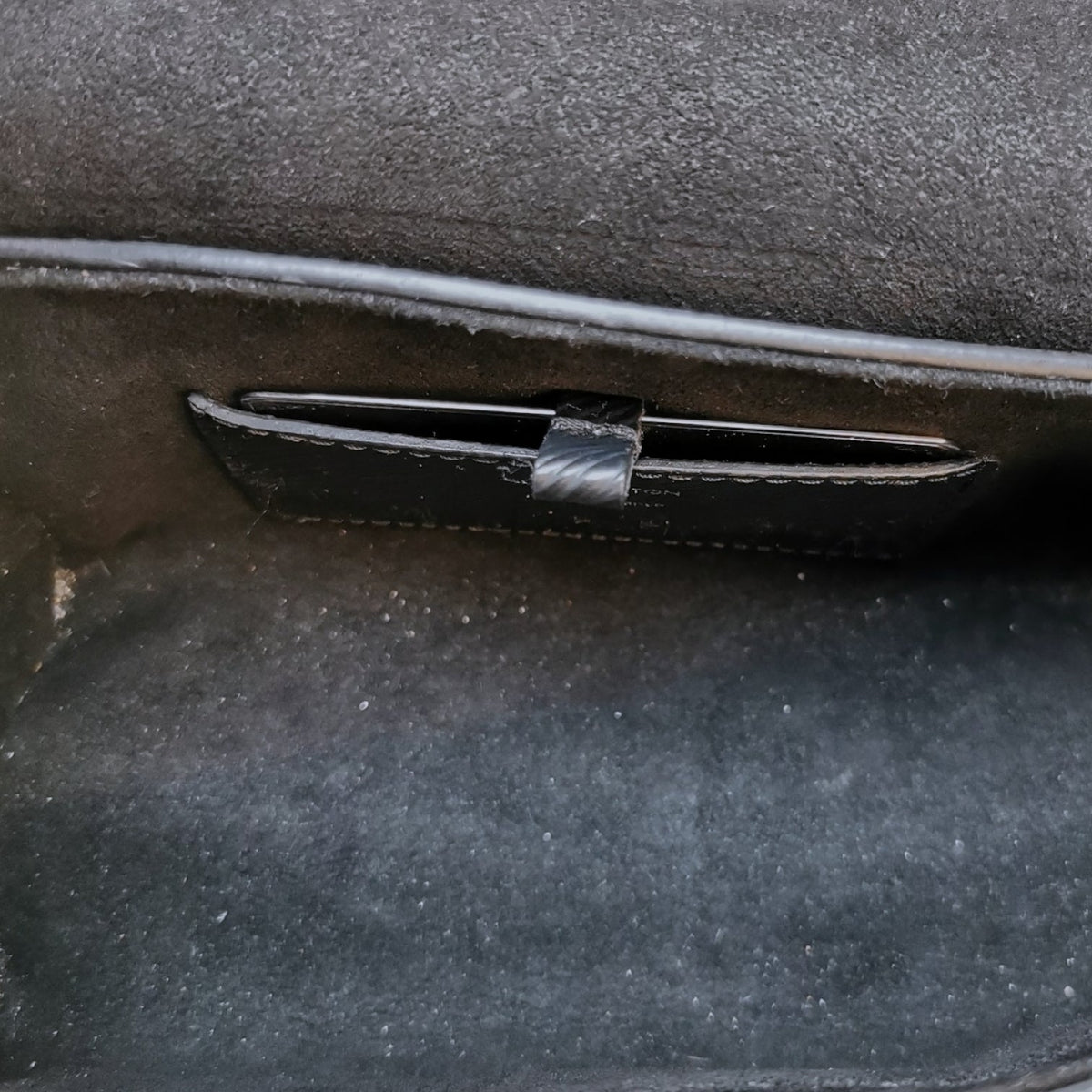 Louis Vuitton Twist PM Black Epi