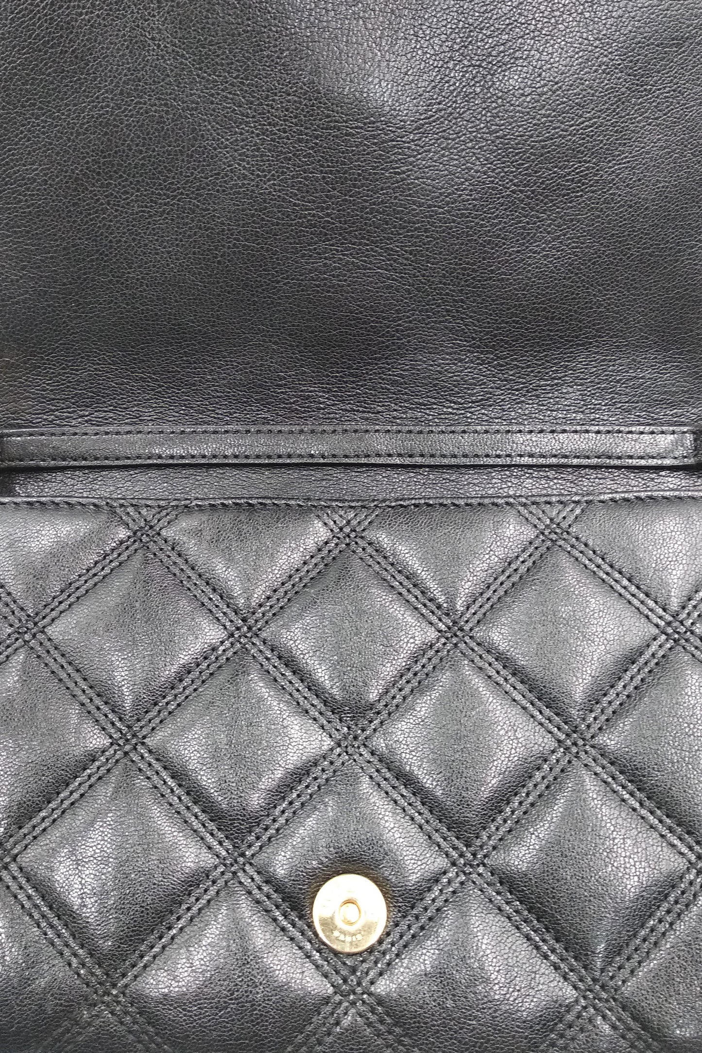 Becky Diamond-Quilted Chain Wallet Black