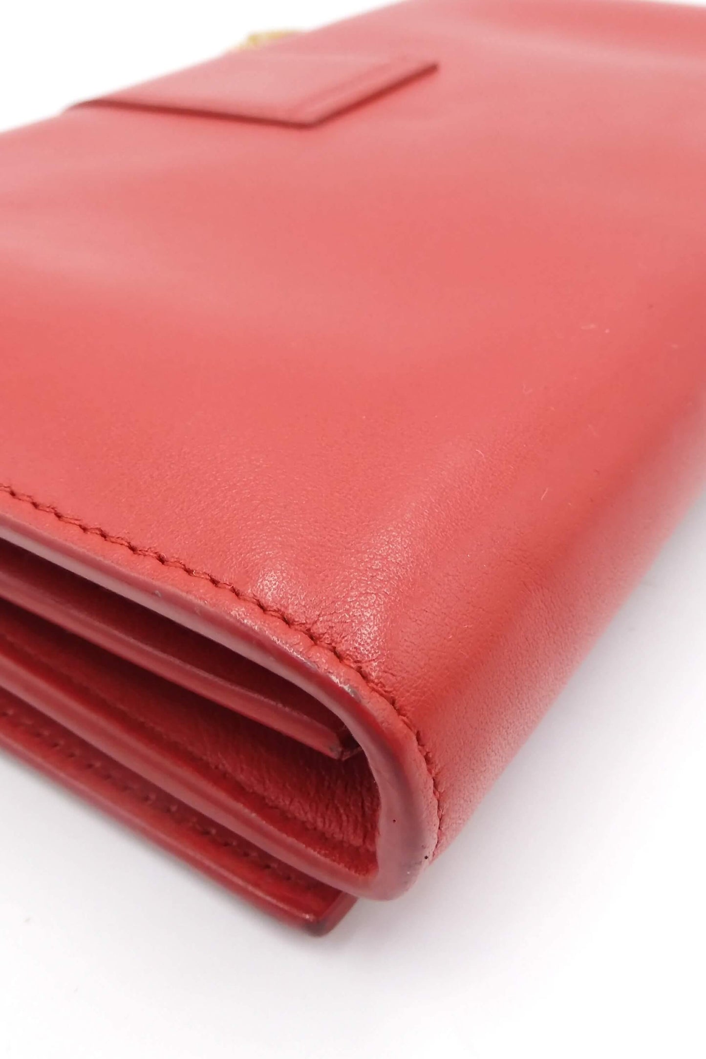 Classic Y Ligne Wallet on Chain Red