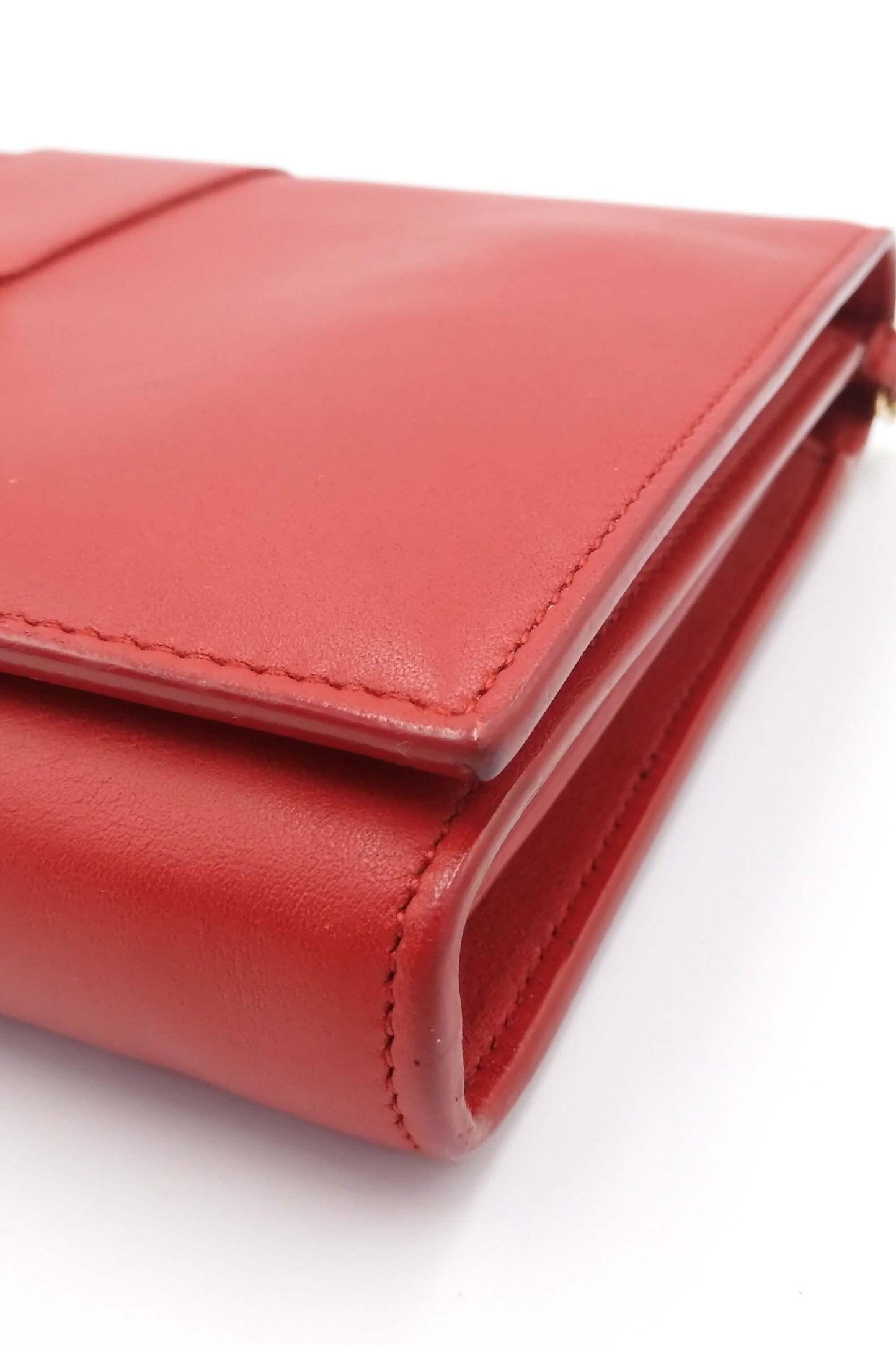 Classic Y Ligne Wallet on Chain Red